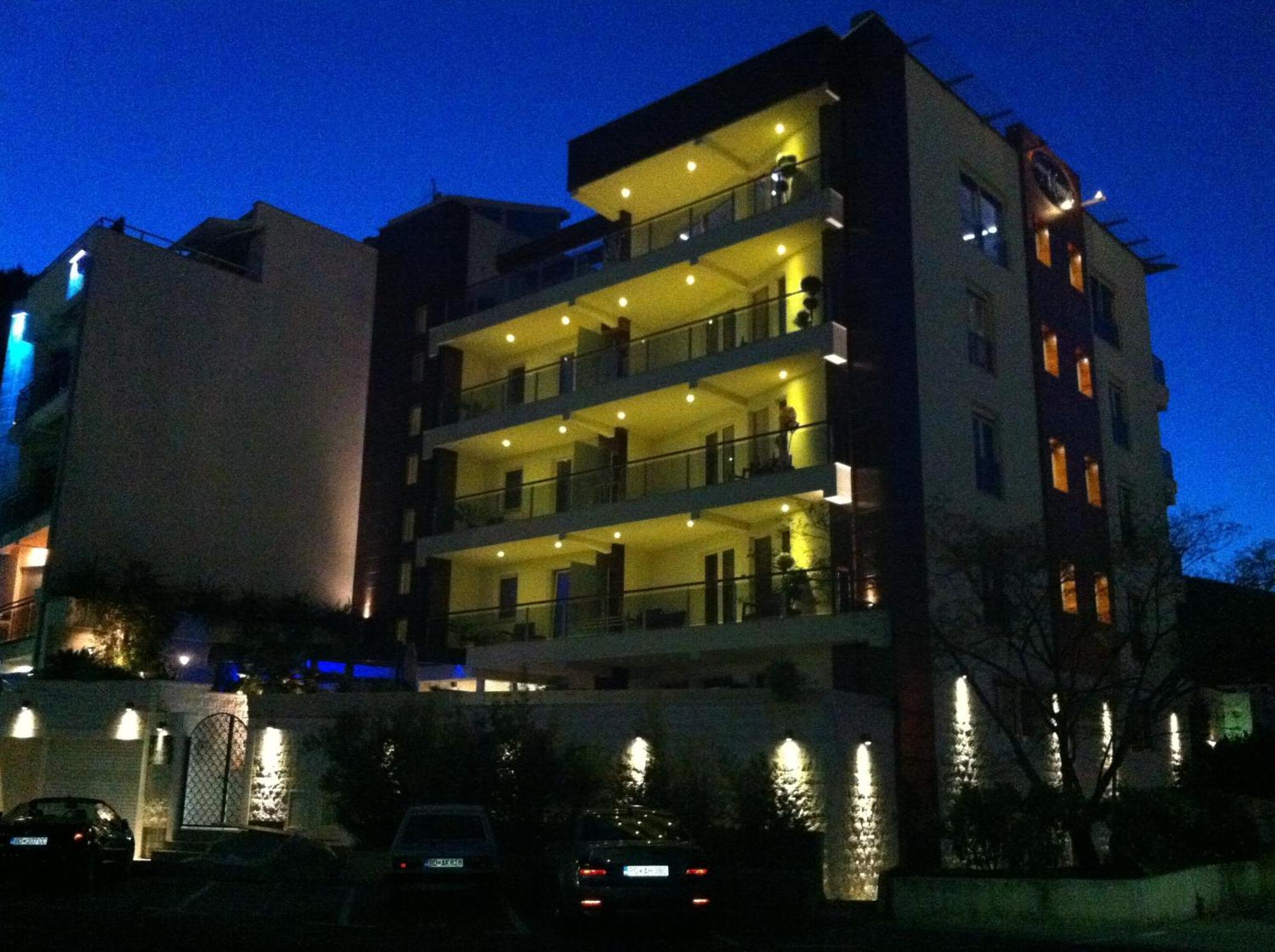 M宫公寓别墅酒店 布德瓦 外观 照片